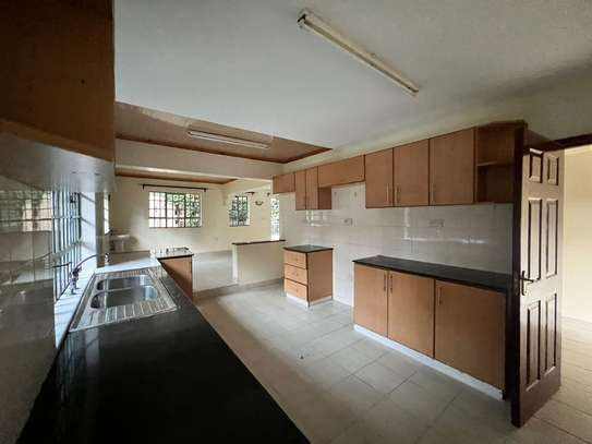 4 Bedroom with sq to let in Kiambu Road image 10