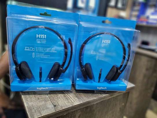 Logitech H151 noise cancellation stereo headset image 1