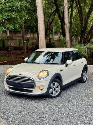 Mini Cooper 2017  model Beige color fully loaded. image 3