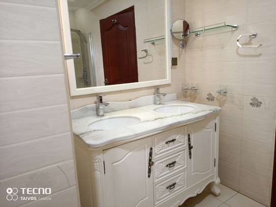 5 Bed House with En Suite at Off Runda Rd image 5