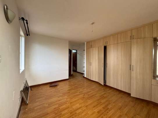 2 Bed Apartment with En Suite in Lavington image 14