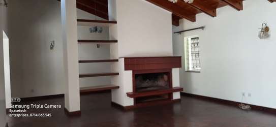 4 Bed House with Garden in Runda image 13