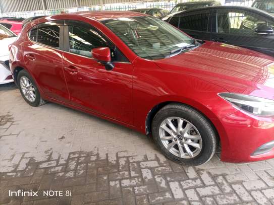Mazda axela image 2