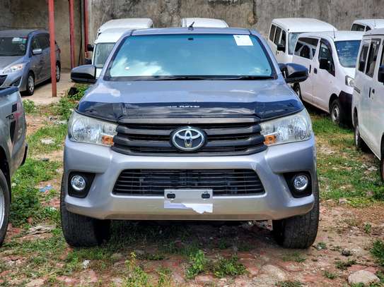 HILUX SINGE CAB image 1