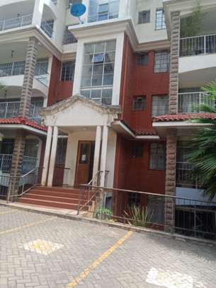3 Bed Apartment with En Suite in Kilimani image 11