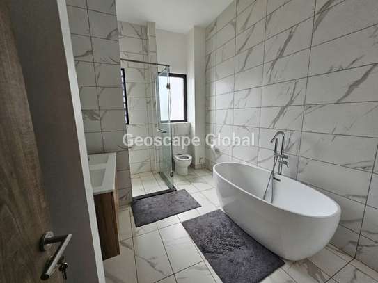Furnished 3 Bed Apartment with En Suite in Rosslyn image 1