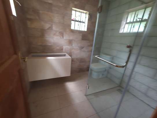 5 Bed House with En Suite at Kitisuru image 27