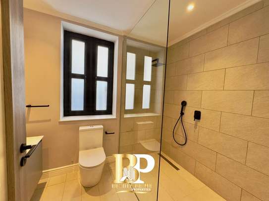 Serviced 3 Bed Apartment with En Suite in Runda image 7