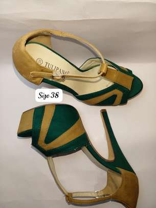 green and cream tip toe heels image 1