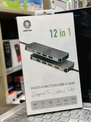 Multi function USB - C Hub image 1