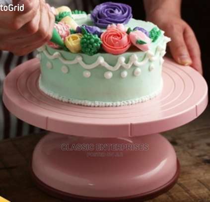 Cake Turn Table image 1