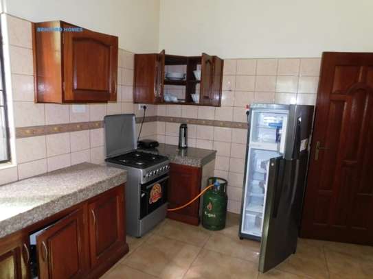 Furnished 5 bedroom villa for rent in Nyali Area image 4