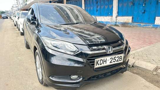 Honda vezel Non hybrid KDH image 2