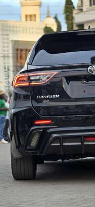 Toyota Harrier black GR 2017 image 11