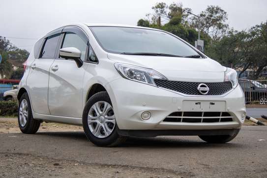 2016 NISSAN NOTE PEARL WHITE COLOR IN EXCELLENT CONDITION image 2