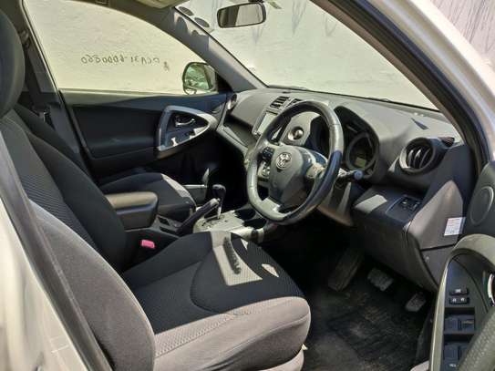 Toyota RAV4 2014 image 3