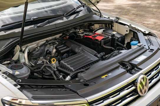 2017 Volkswagen tiguan Sunroof in kenya image 10
