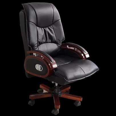 Executive Leather Office Chair image 8