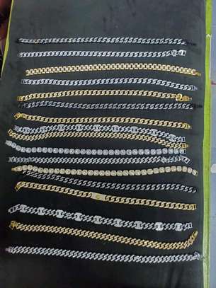 Quality unisex chain image 1