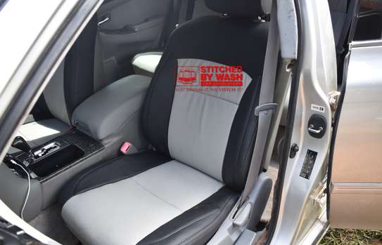 Toyota crown seats upholstery image 1