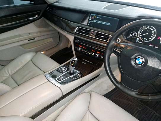 BMW 730I image 1