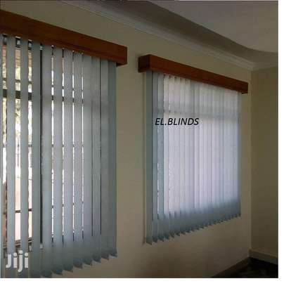 DECORATIVE AND FANCY O9FFICE BLINDS image 1