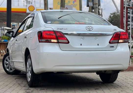 Toyota Premio silver color 2018 model image 5