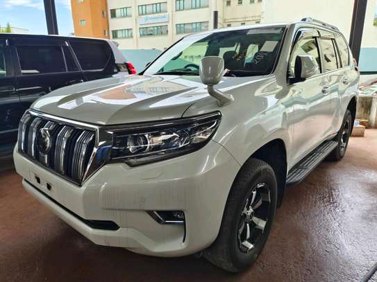 Toyota land cruiser prado Diesel TX 2018 image 5