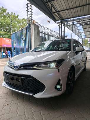 Toyota corolla Axio hybrid WxB 2019 image 2
