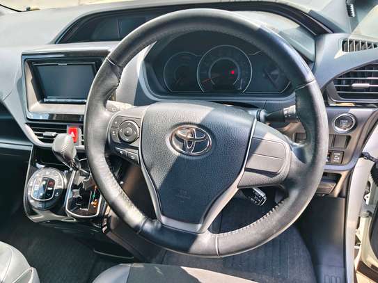 TOYOTA NOAH WXB Non-Hybrid,2019,2wd(WE DO H.P,DEPO 1.5M) image 7