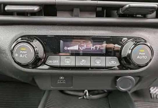 Nissan note 2020 model e power image 5