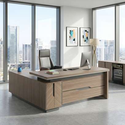 Executive Desks : 1600mm L-Shaped Executive Table image 2