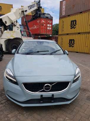 Volvo V40 T3 image 3