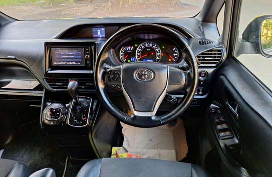 Toyota Noah WXB black 2018 image 9