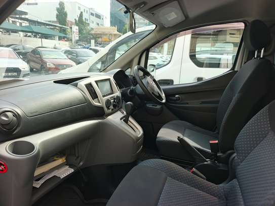 Nissan Nv200 silver Gl image 5