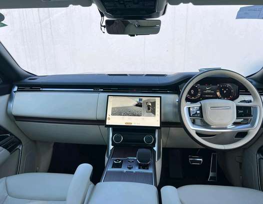 2023 Range Rover Vogue autobiography image 6
