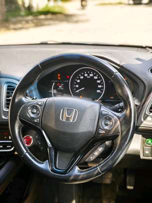 Toyota Sienta hybrid 7seater white 2019 image 6