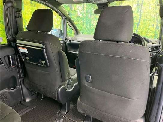 2019 TOYOTA NOAH G image 4