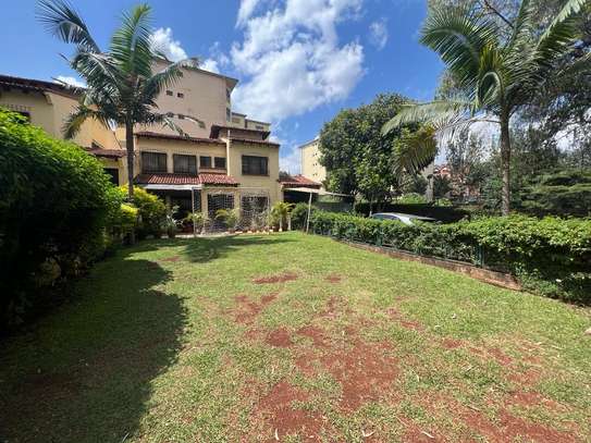 4 Bed Townhouse with Garden in Kileleshwa image 7
