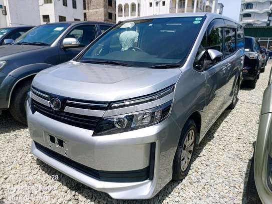 Toyota Voxy 2015 Silver s image 4