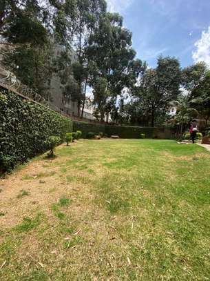 3 Bed Apartment with En Suite in Lavington image 15