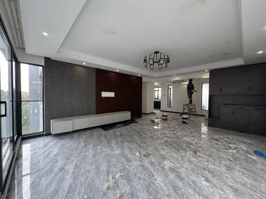 Serviced 4 Bed Apartment with En Suite in Kileleshwa image 10