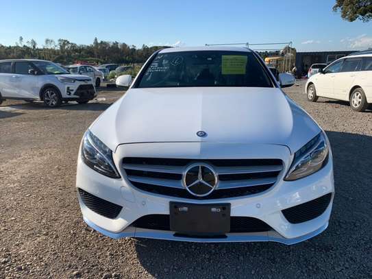 2014 Mercedes Benz C-Class C200 Avantgarde AMG fully loaded image 3