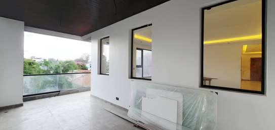 4 Bed Apartment with En Suite in Spring Valley image 40