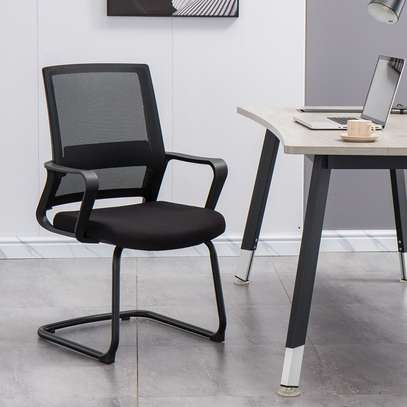 Stable Black Office Guest Chairs – Classic Design image 1