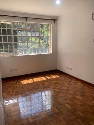 2 bedroom apartment master Ensuite available image 10