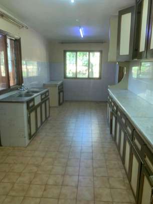 4 bedroom with a Dsq town house for sale in kilimani image 2