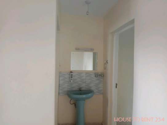 MODERN ONE BEDROOM TO LET image 7