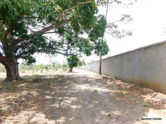 10,000 ft² Land in Vipingo image 8