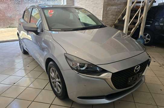Mazda 2 2020 Silver Hatchback Fuel Efficient image 7